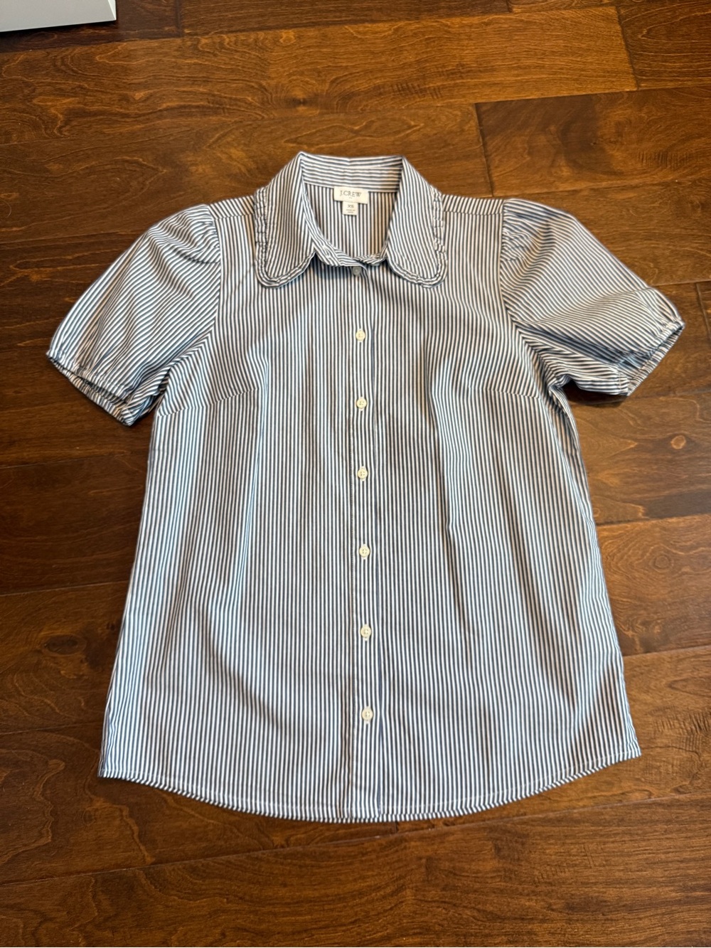 J. Crew Women’s Blue & White Pinstripe Short Sleeve Button-Down Shirt - new